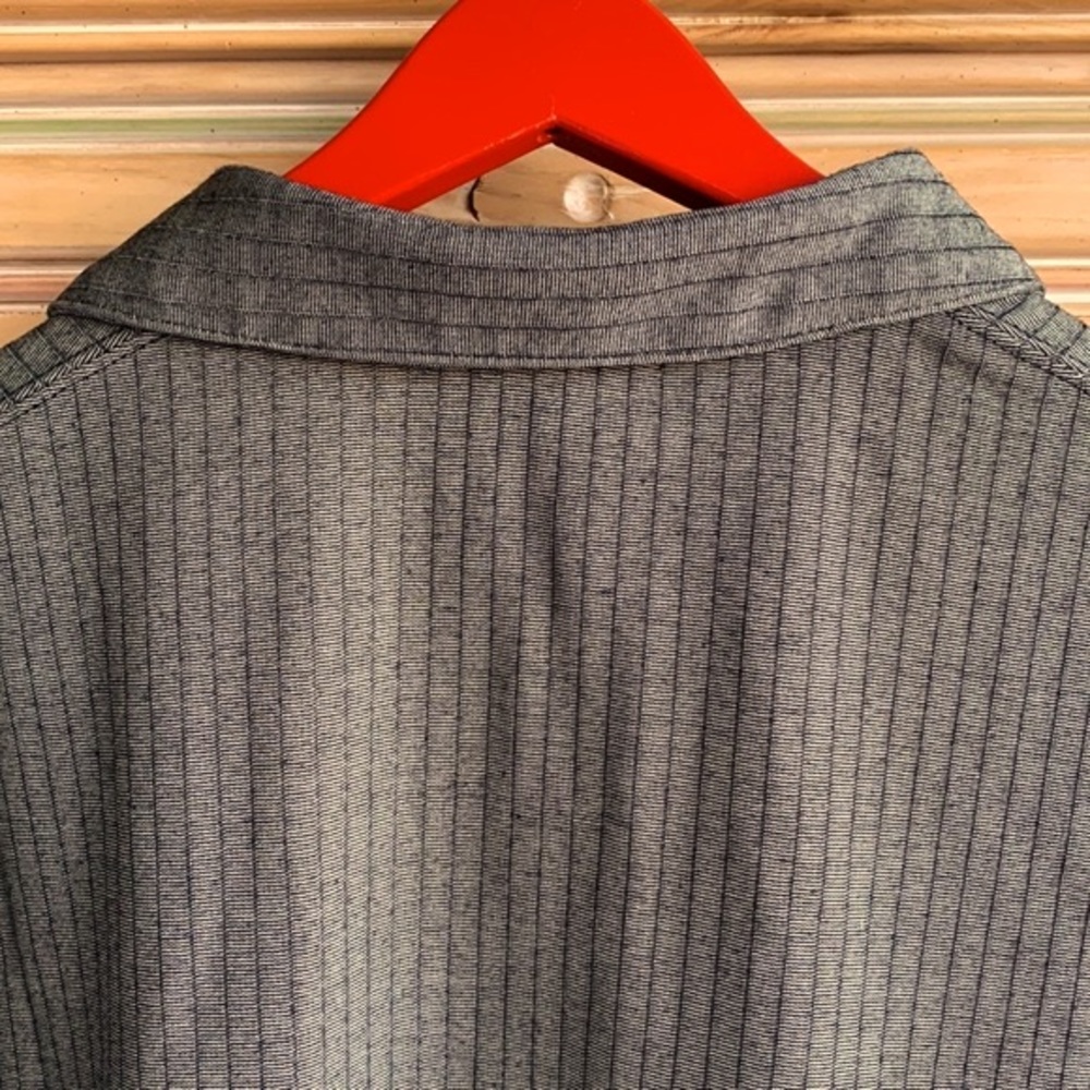 Kenneth Cole (XL) - Picture 9 of 16